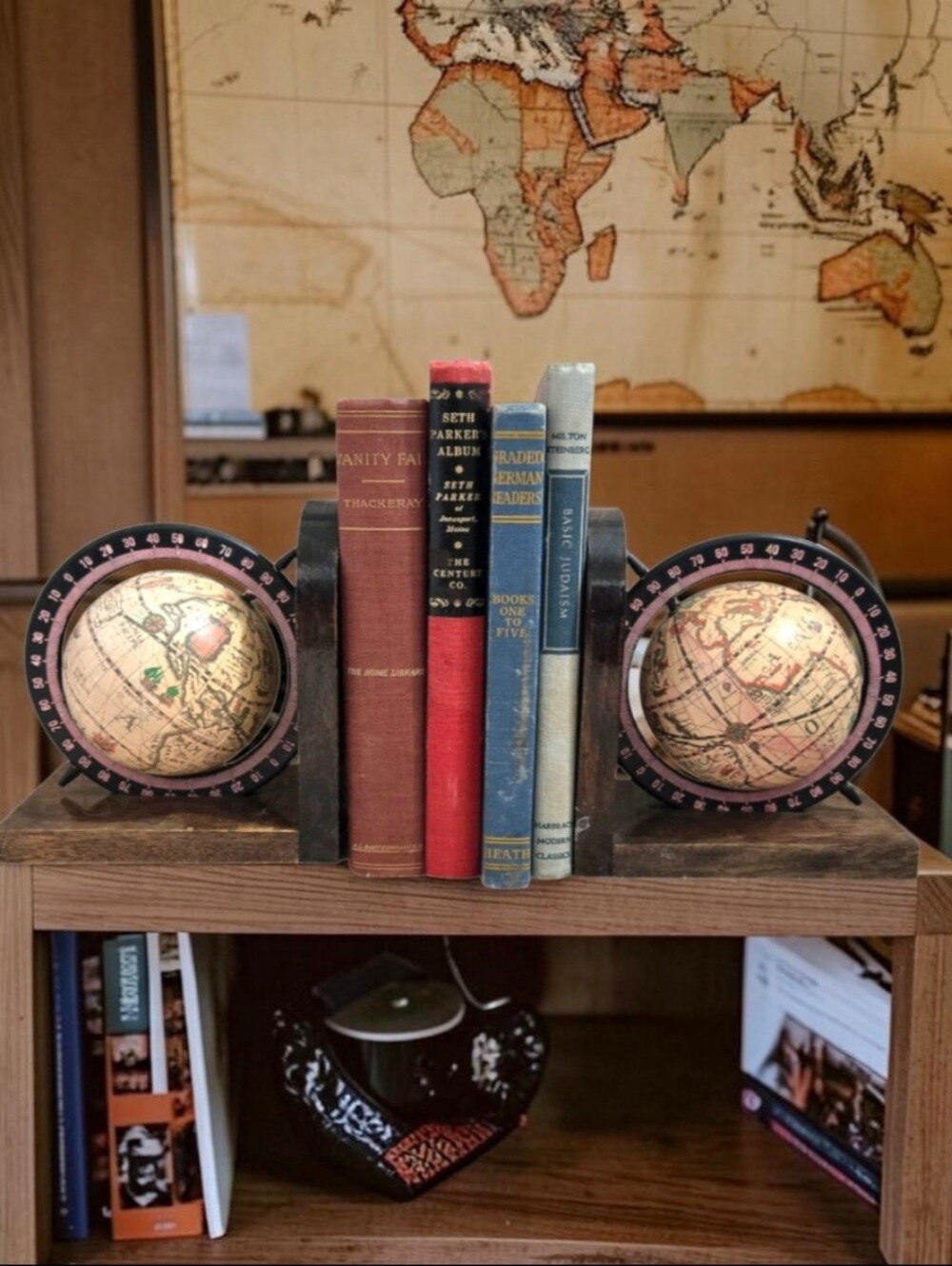 Vintage Old World Rotating/Spinning Globe Bookend set Dark Acsdemia Library Core